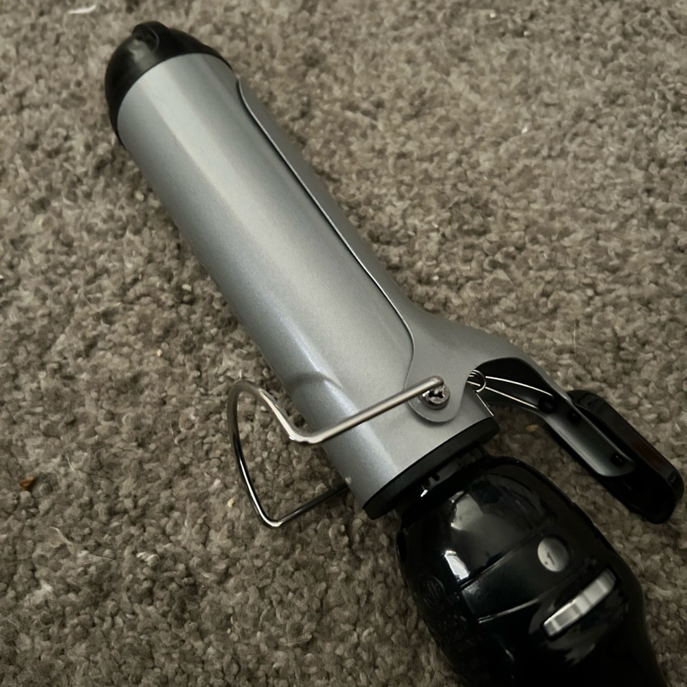 Revlon Black and Gray Hair Curler - Picture 4 of 6